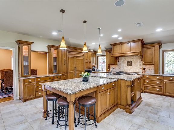 5th image of 11406 Crest Brook Dr