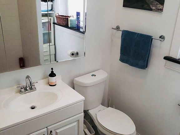4th image of 1934 N Kedzie Ave APT 1