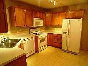3rd image of 3068 Timberwood Ct