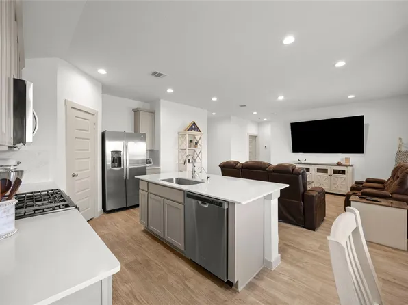 1134 Della Ln, Rosharon, TX 77583