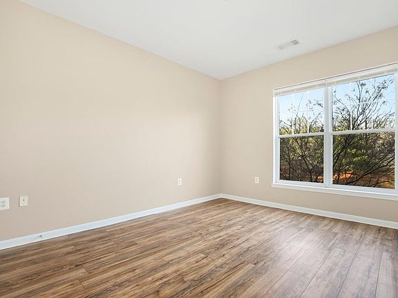 5th image of 13347 Connor Dr APT E