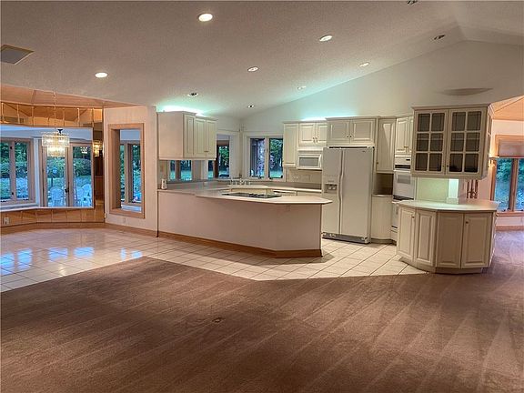 4th image of 4004 Wynwood Dr