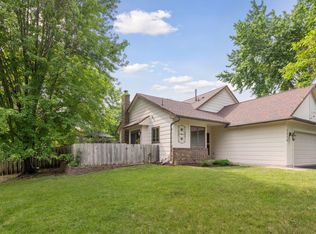 7270 Butterscotch Rd, Eden Prairie, MN 55346