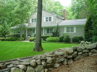 8 Autumn Ridge Rd, Weston, CT 06883