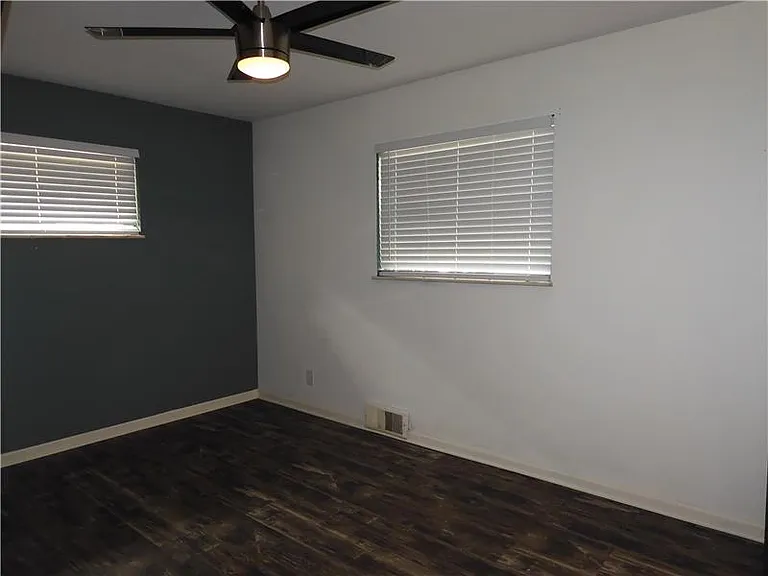 303 Birchwood Dr — Photo 18