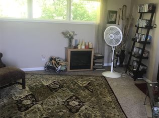 8201 W Skyline Pkwy APT 3, Duluth, MN 55810