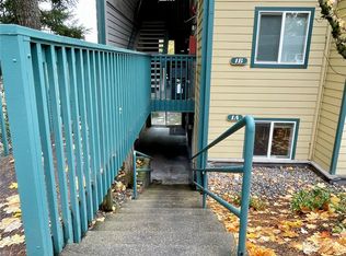 303 Kenyon St NW APT 1A, Olympia, WA 98502