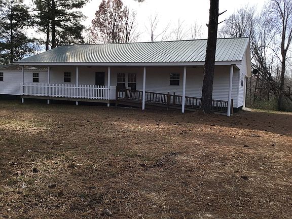 4th image of 220 Airport Dr