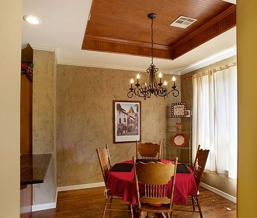 Beautiful french cottage casual dining/breakfast nook