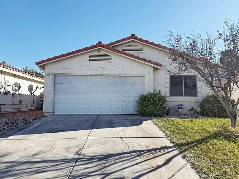 9362 Santa Fe Rose St — Photo 1