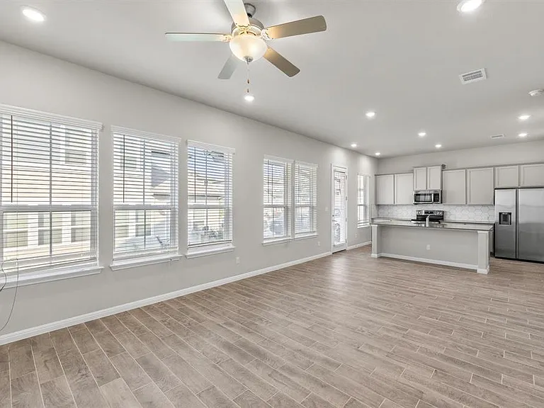 1015 Vista View Dr #1301 — Photo 4