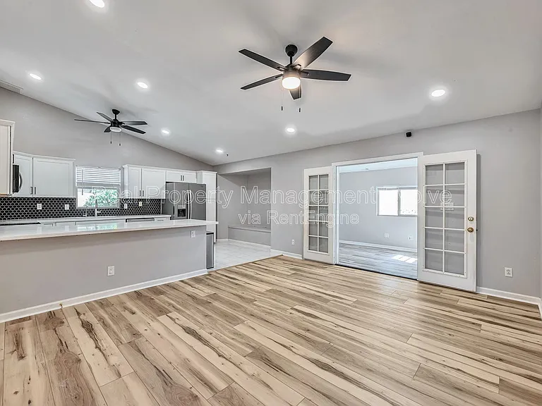 6502 E Grandview Dr — Photo 3