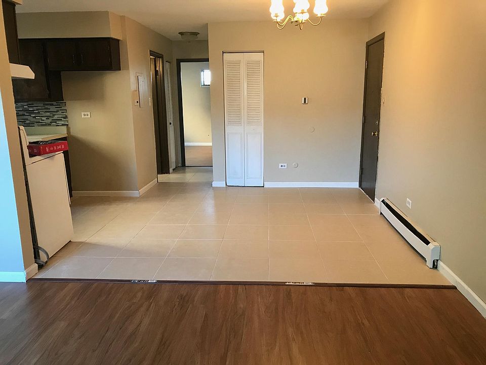 1st image of 2151 Narcissus Ave APT 1E