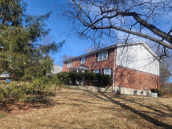 2nd image of 290 Prince Towne Dr
