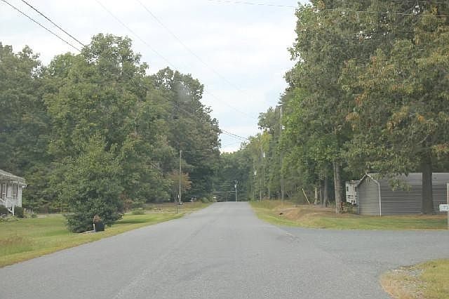 2nd image of 1822 Cedar Hollow Ct