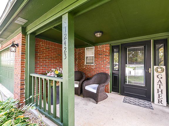 3rd image of 12423 High View Ct