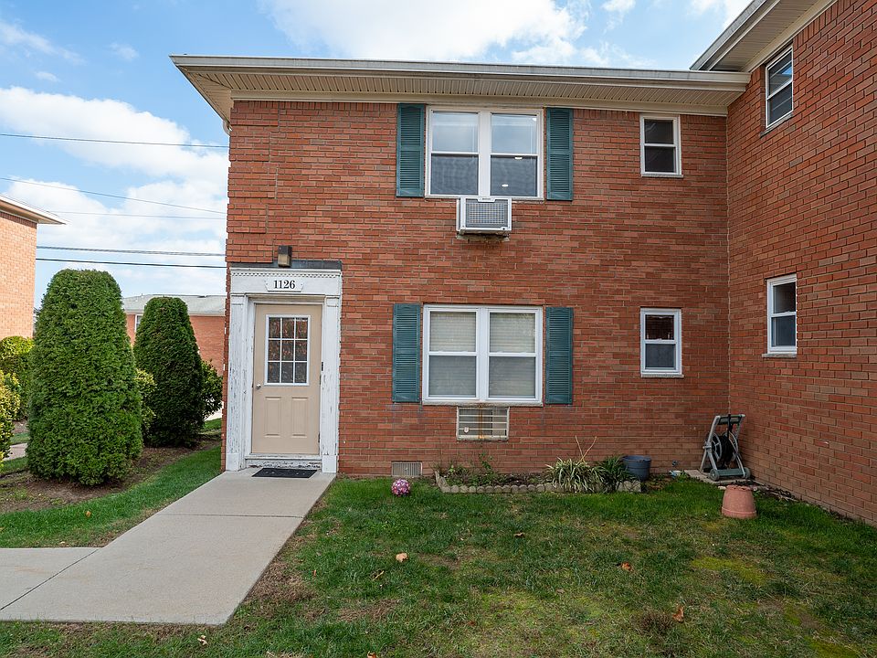 1st image of 1126 2a Valley Rd #2A
