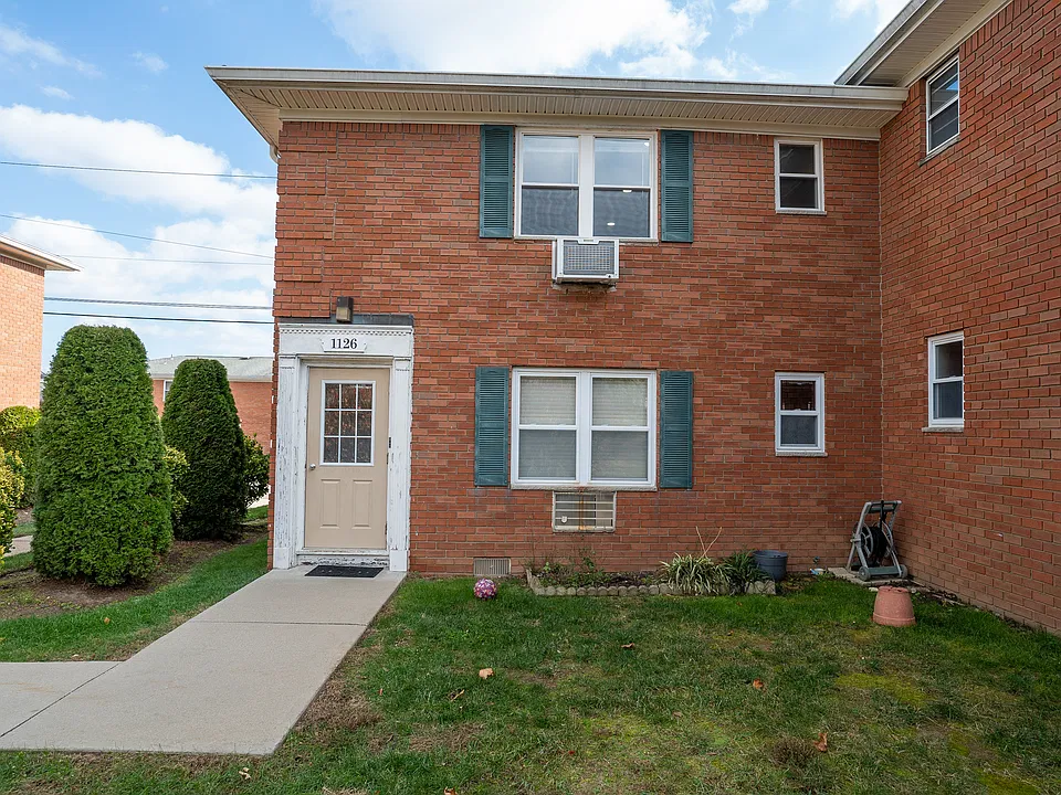 1126 2a Valley Rd #2A