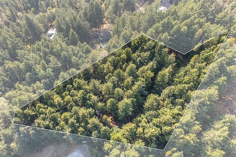 4th image of 20 Discovery Way