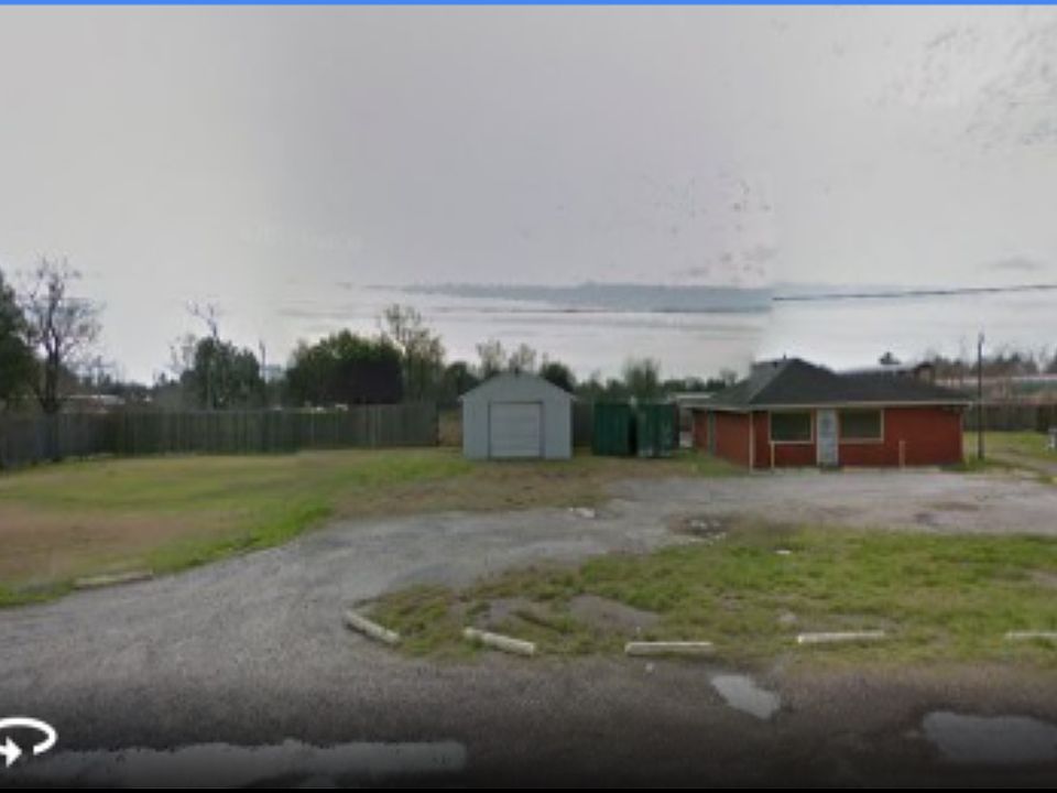 2nd image of 1190 Wooten Rd
