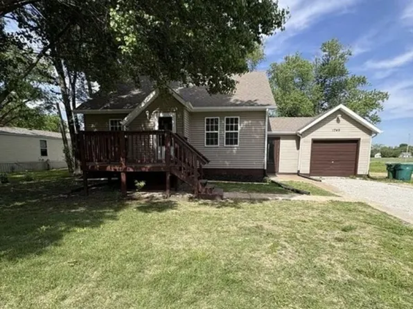 1745 Harvest Ave, Cahokia, IL 62206