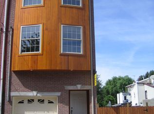 1338 Earl St, Philadelphia, PA 19125