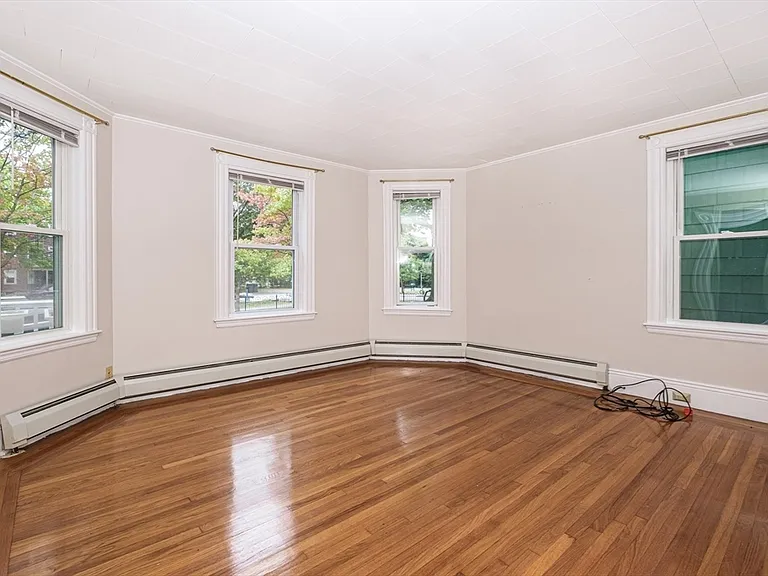 7 Mulford St #1 — Photo 5