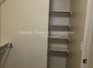 921 W Prairie Wind Way, Mustang, OK 73064