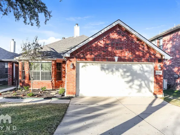 10704 Highland Ridge Rd, Fort Worth, TX 76108