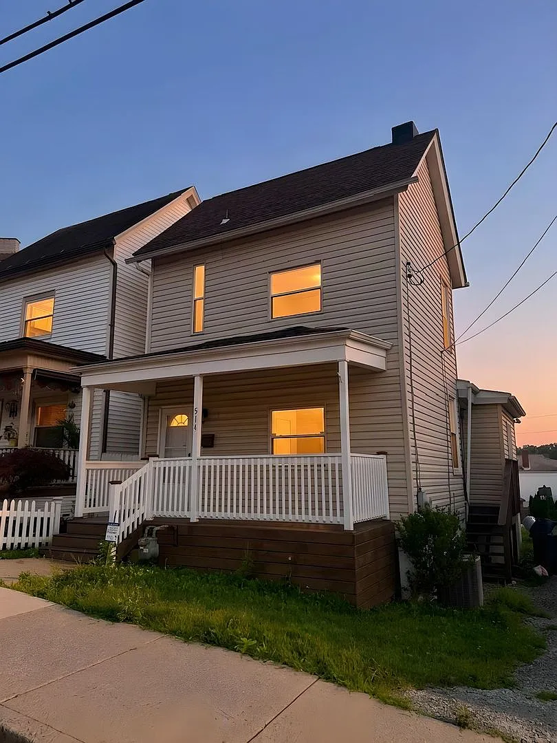2 bed/1.5 bath Single Family House for Rent Irwin, PA 15642 — Photo 1