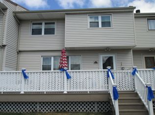 495 Willow Rd E #2, Staten Island, NY