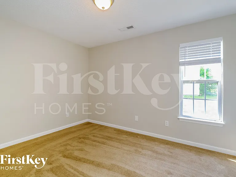 1716 Northside Dr — Photo 13