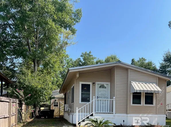 381 Maria Dr, Lillian, AL 36549