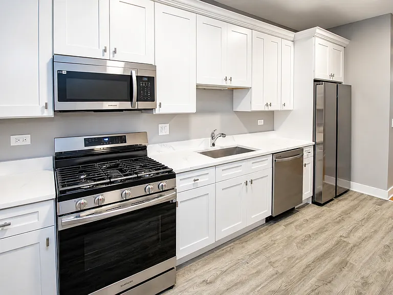 5310-12 S Harper Ave #2S — Photo 2