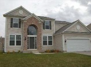 2431 Woodside Dr, Carpentersville, IL 60110