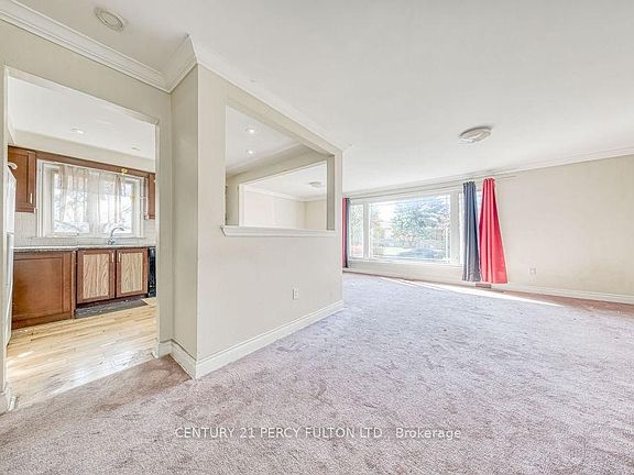 3rd image of 63 Hiscock Blvd