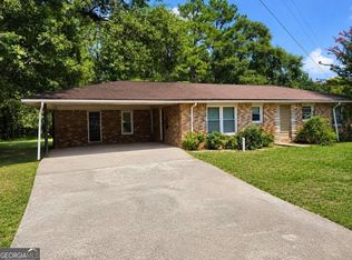524 Sawmill Rd, Hampton, GA 30228