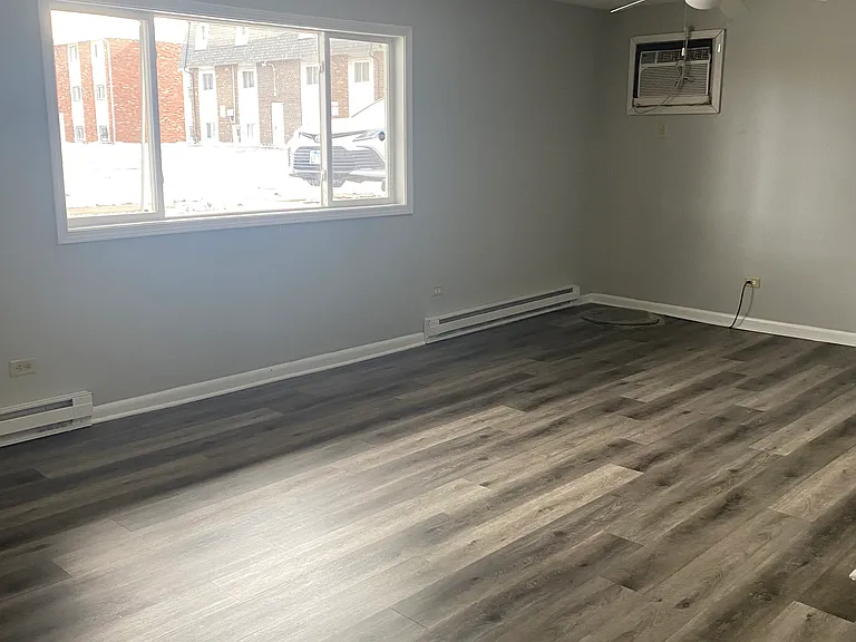 890 Gettysburg Dr #1 — Photo 5