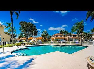 863 SW 179th Ave, Hollywood, FL 33029