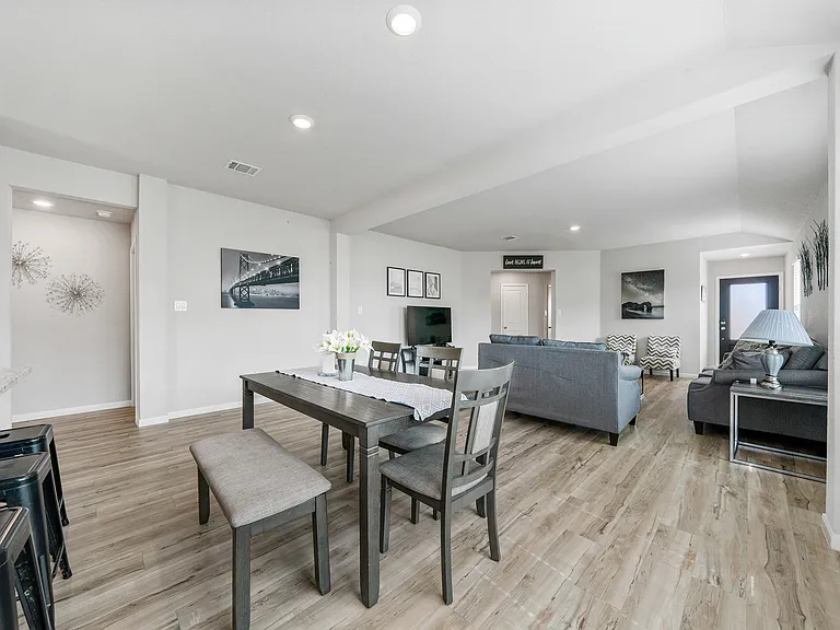 3514 Booker Trl — Photo 2