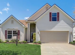 13932 Sassafern Dr, Carmel, IN