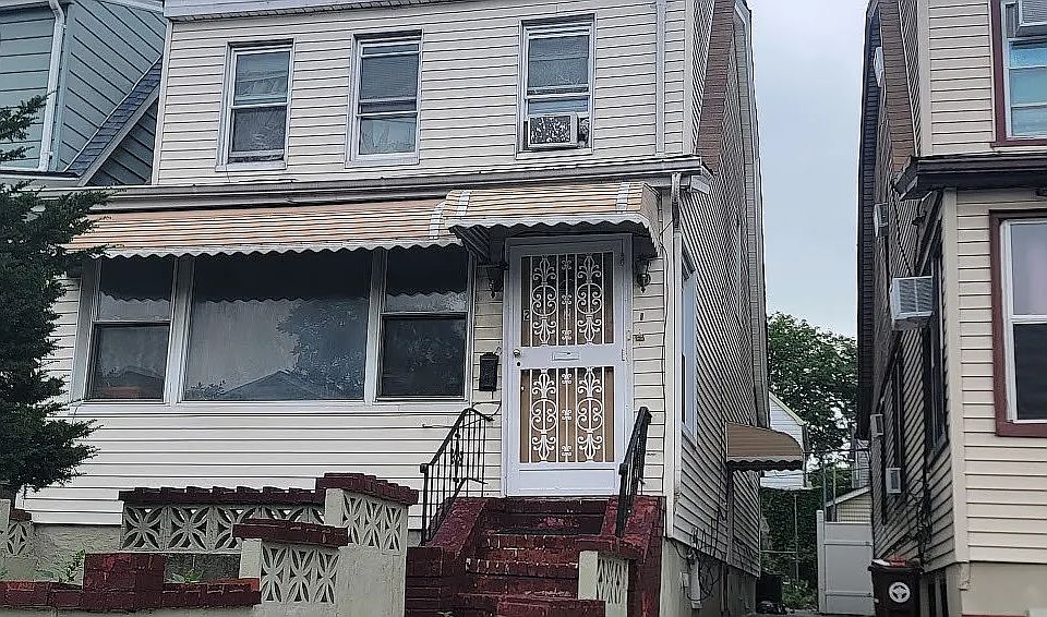 1st image of 2623 93rd St