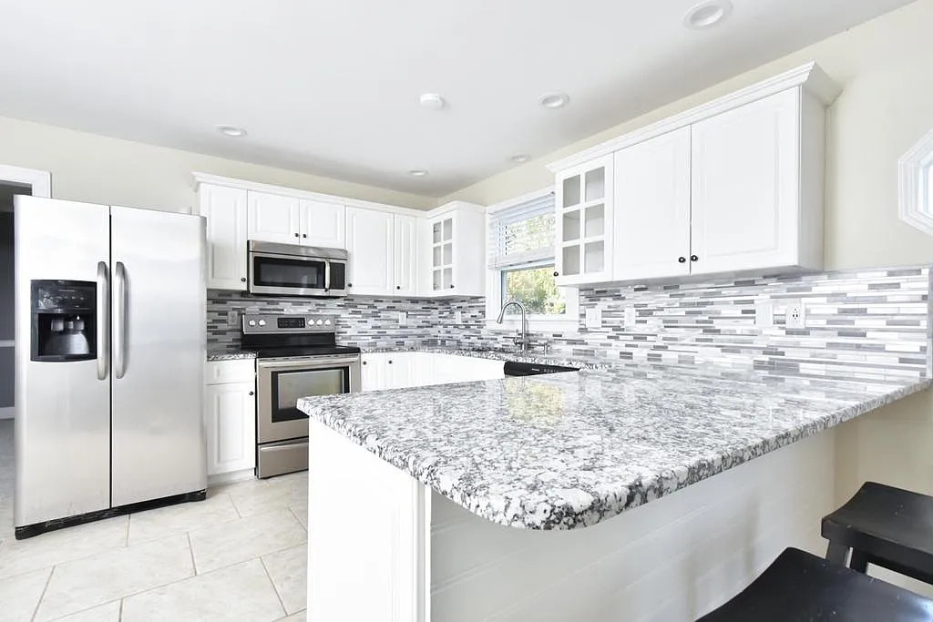 4 bed, 2260 sqft, $2,500 — Photo 1