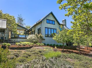 11444 Corp Ranch Rd, Ashland, OR 97520