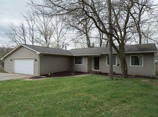 622 Mower Rd, Pinckney, MI 48169