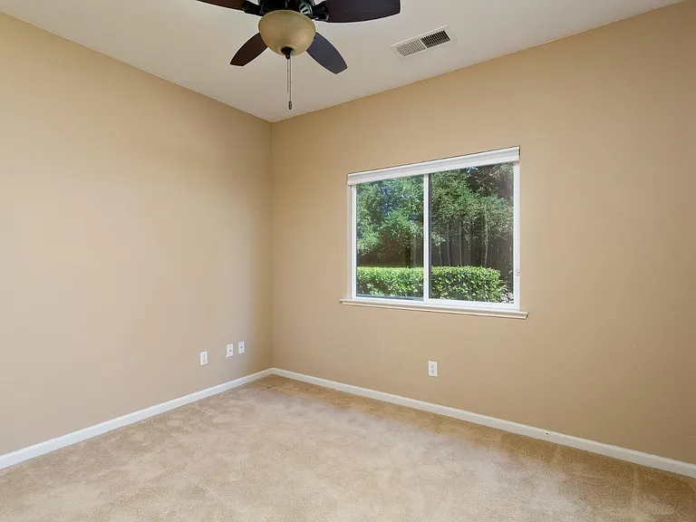 1120 E Sawgrass Ave — Photo 23
