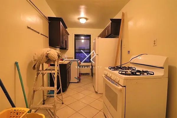 Rented by Yaffa Realty LLC | media 2