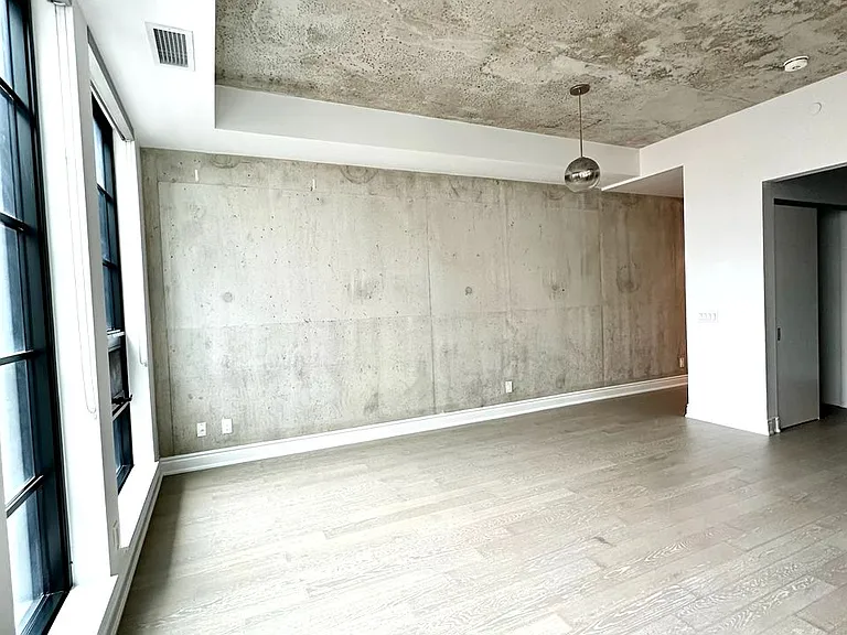 608 Richmond St W #609 — Photo 13