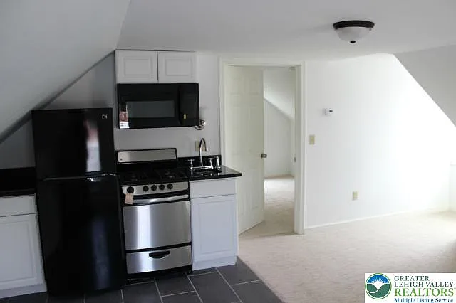38 W Union Blvd #3 — Photo 13