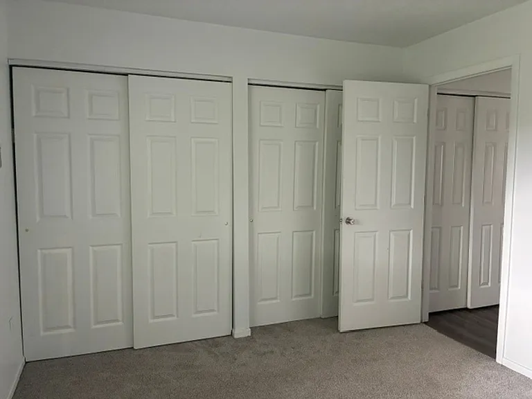 Waynedale Circle Apartments — Photo 42